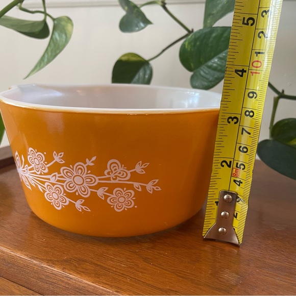 Vintage Pyrex Butterfly Gold Dish - Picture 5 of 8